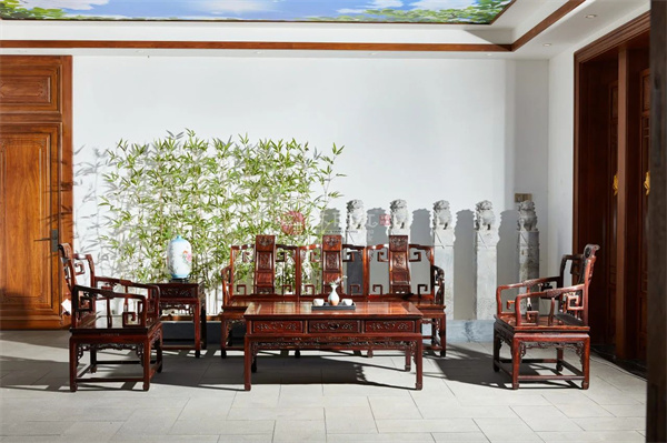 蘇陽紅 | 明式家具，為何成為中式大宅的靈魂之選？